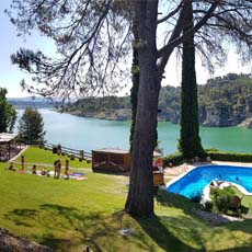 Hotel pantano entrepeñas, actividades acuáticas, piscina, barbacoa