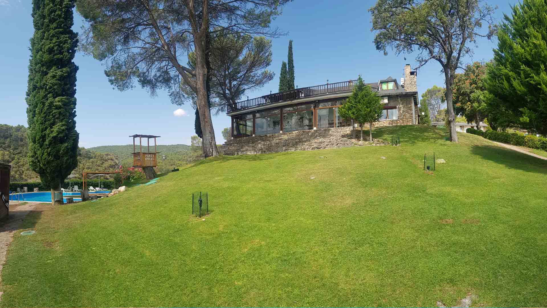 Hotel pantano entrepeñas, actividades acuáticas, piscina, barbacoa