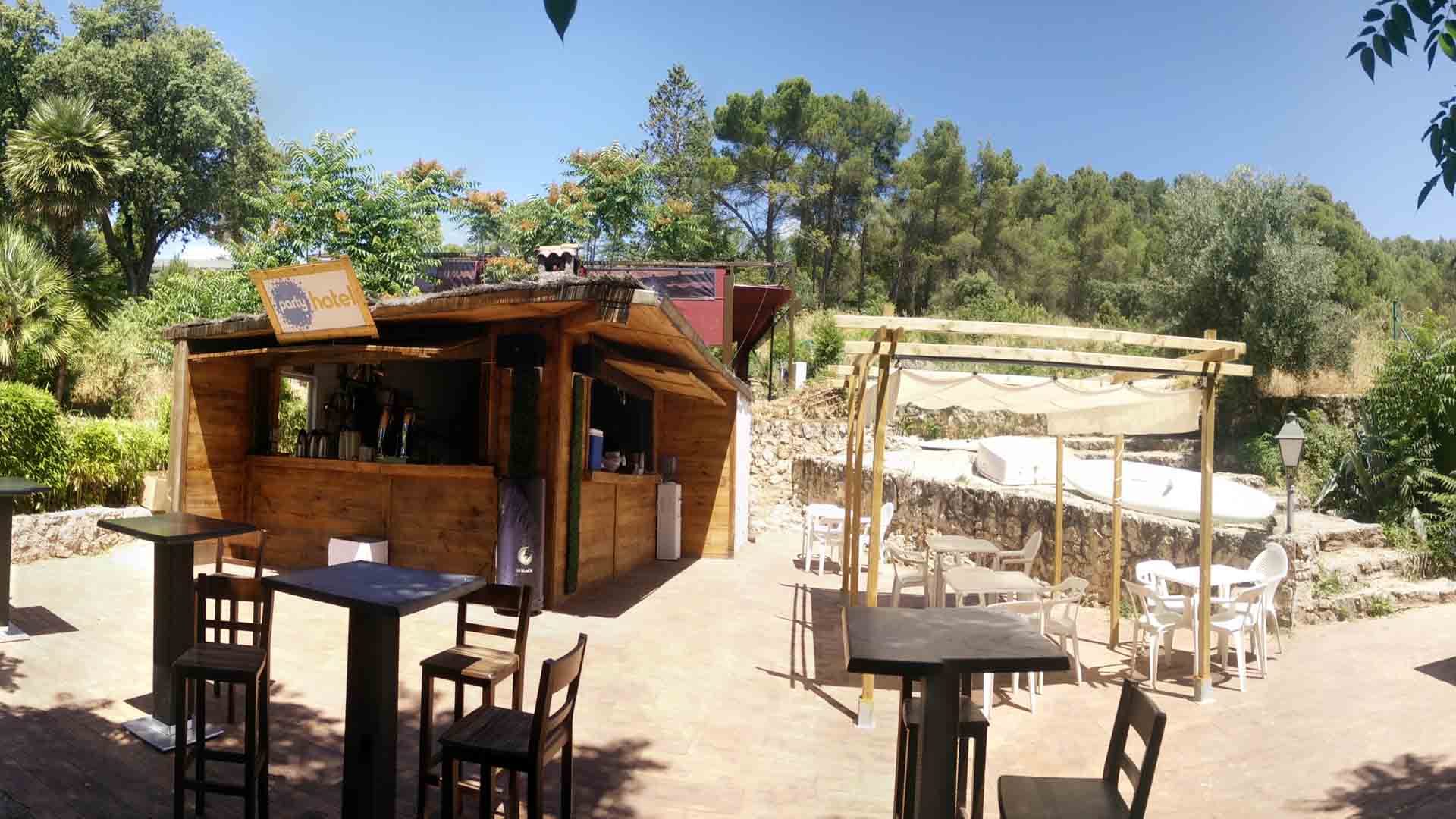 Hotel pantano entrepeñas, actividades acuáticas, piscina, barbacoa