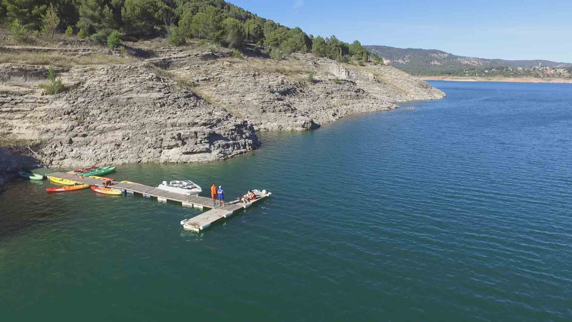 Hotel pantano entrepeñas, actividades acuáticas, piscina, barbacoa