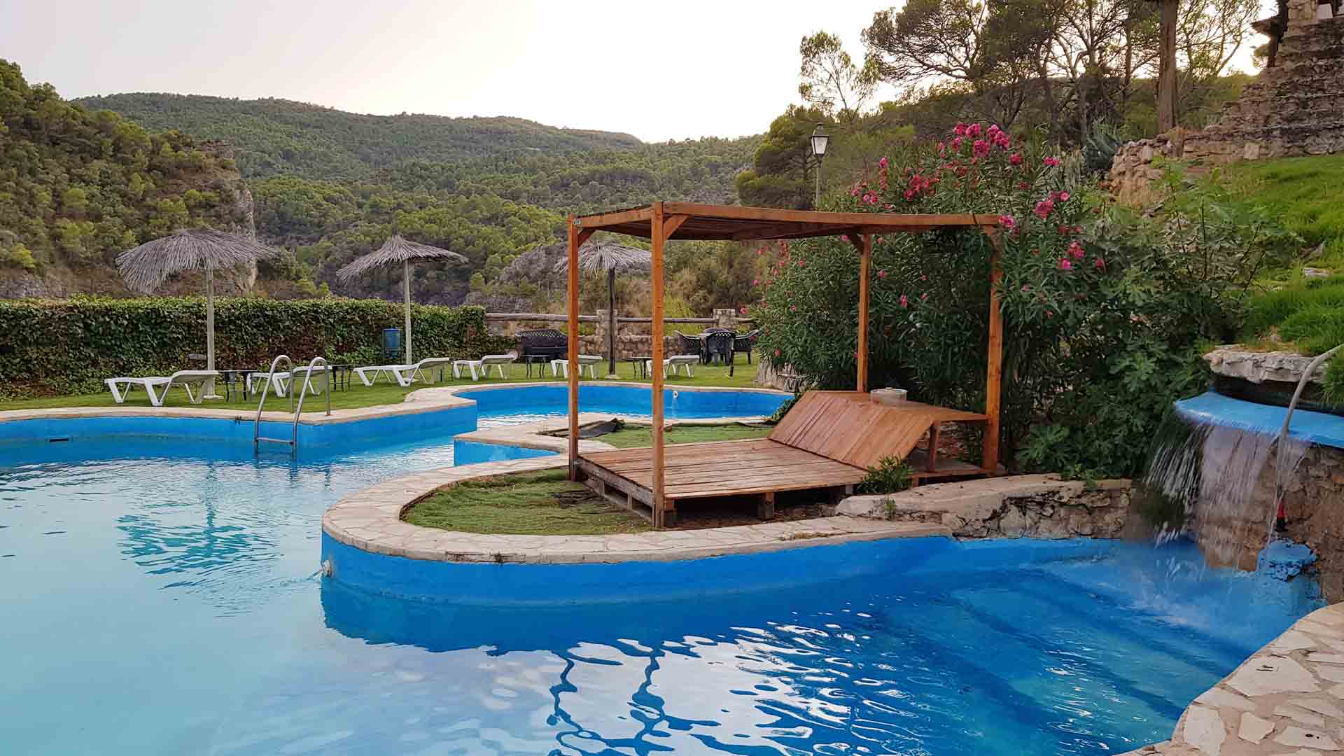 Hotel pantano entrepeñas, actividades acuáticas, piscina, barbacoa